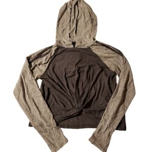 Women's No Boundaries Top w/ Hood Size Medium
